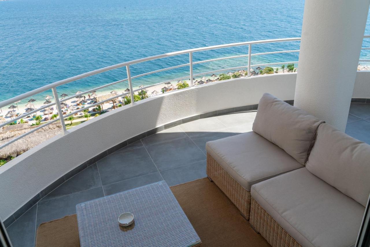 Limani Luxury Apartments Beachfront Sarande Bagian luar foto